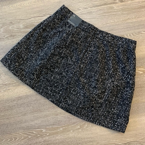 NWT Banana Republic Tweed Skirt - Picture 2 of 3
